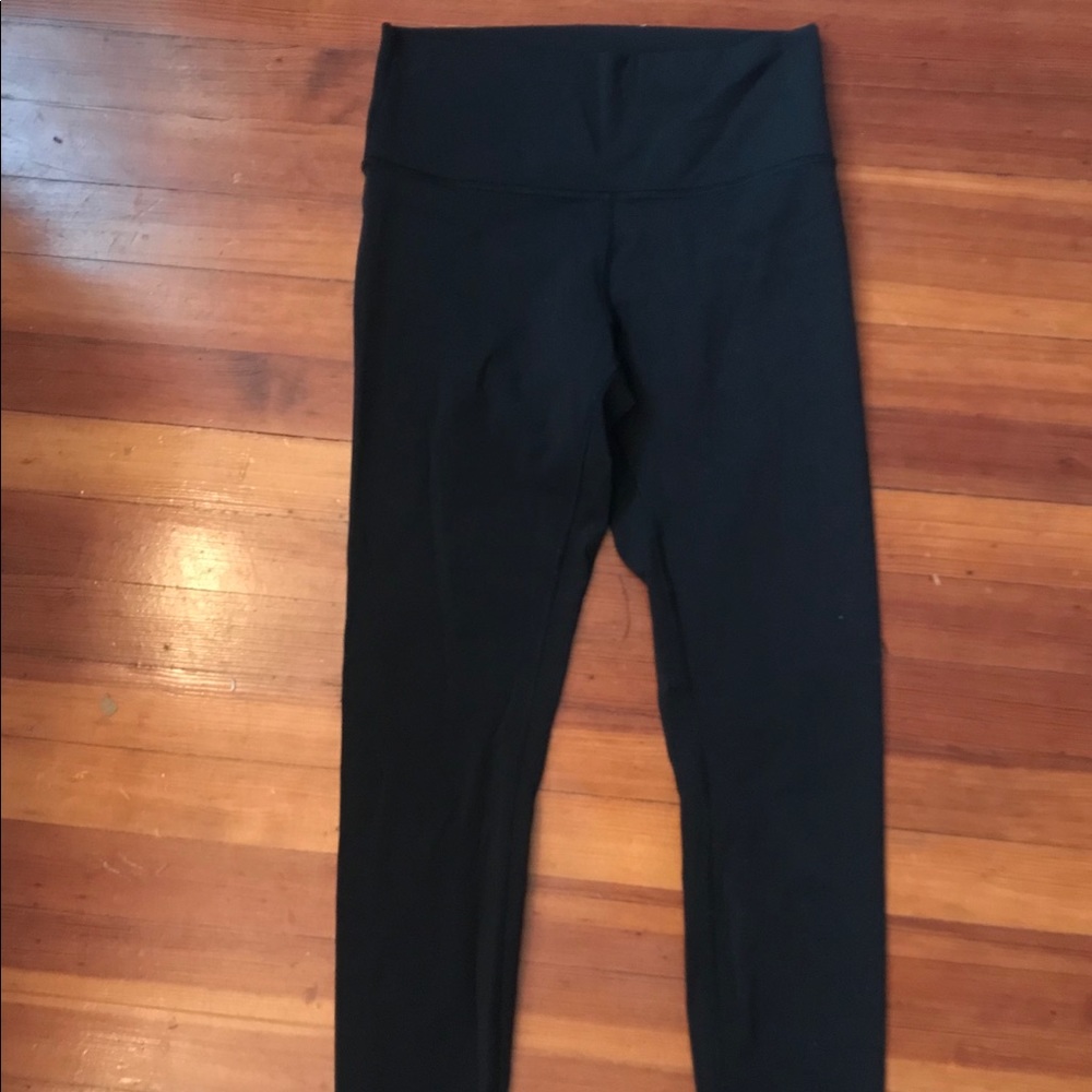 Lululemon Black Align 18inch. High waisted